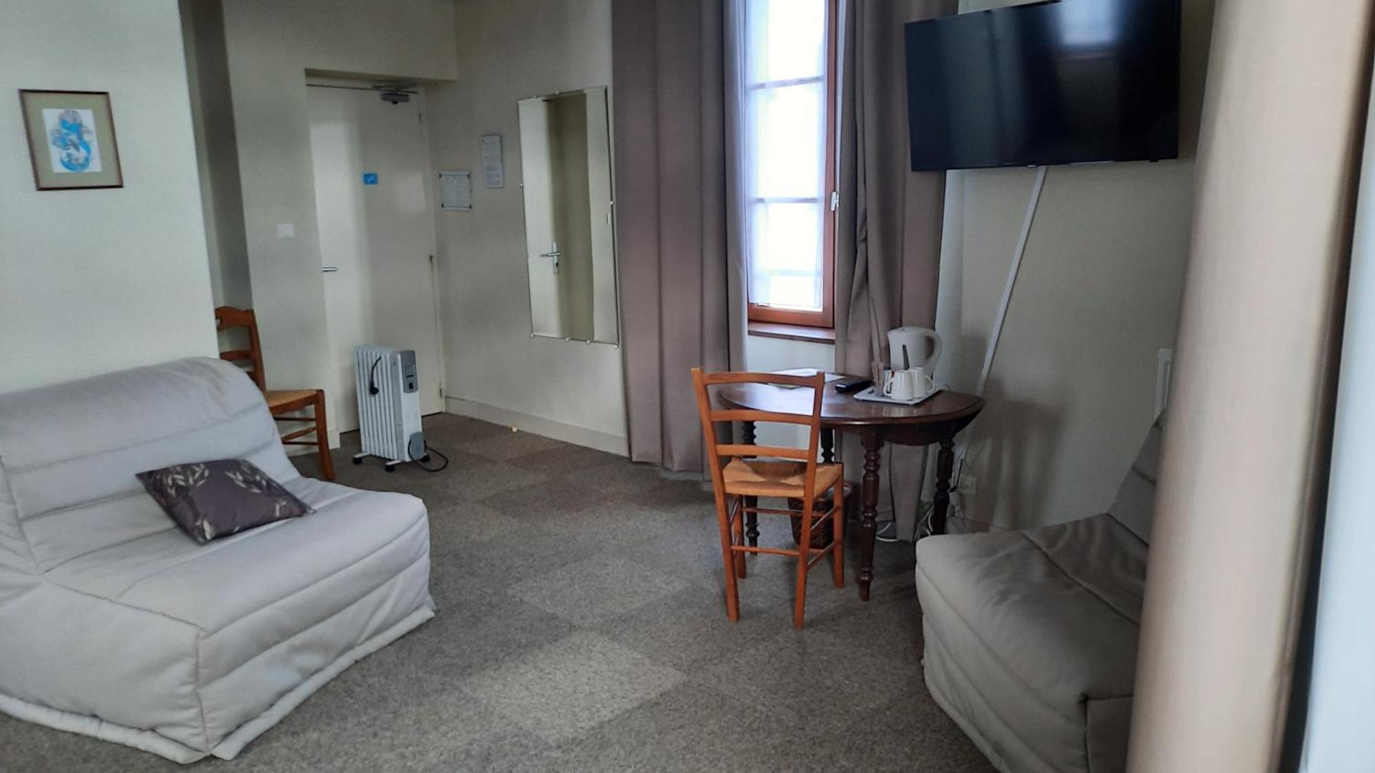 Auberge La Source - Logis Hotels Cieux Esterno foto